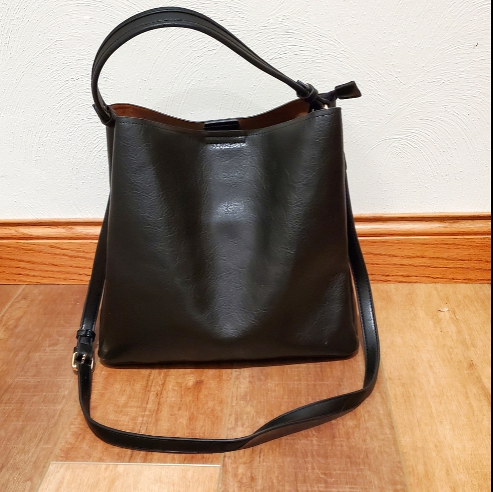 Black tote bag